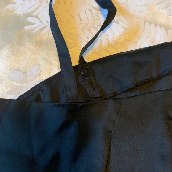 Off The Shoulder Dress - Picture 6 of 9